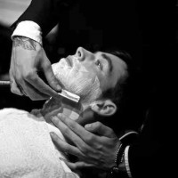 Man groom shave
